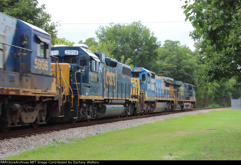 CSX 7570 2519